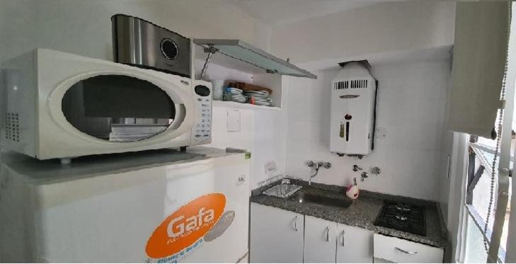Monoambiente Centro Estrategica Ubicacion Appartement Buenos Aires Buitenkant foto